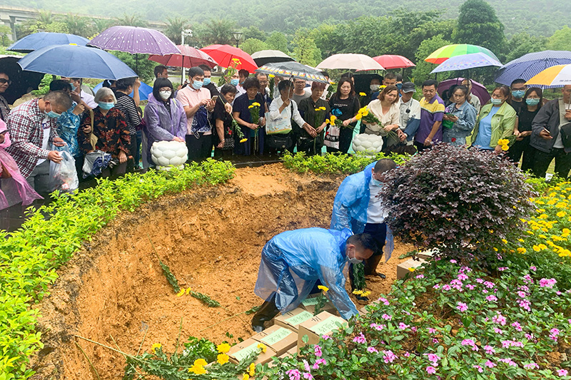 百福陵園承辦第八屆廣西節(jié)地生態(tài)安葬活動(dòng)暨百色市第二屆公益花壇葬活動(dòng)
